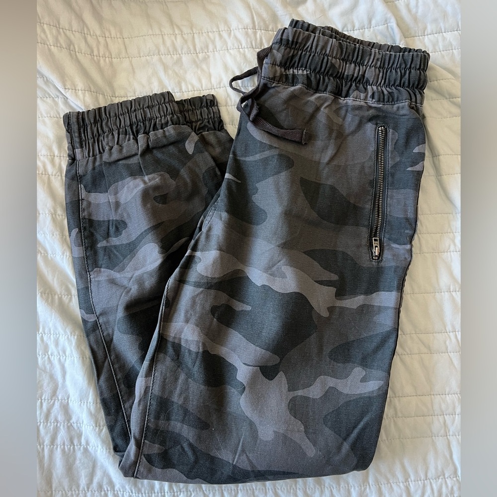 TNA Canvas Joggers